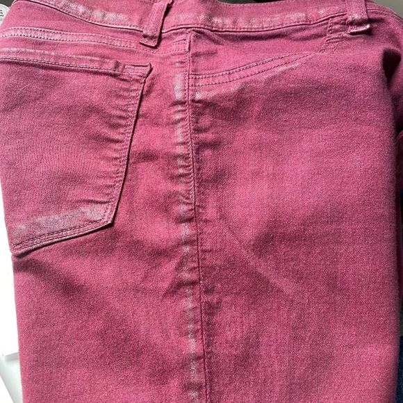 J Brand Burgundy jeans with silver dusting in seams. - Picture 8 of 11